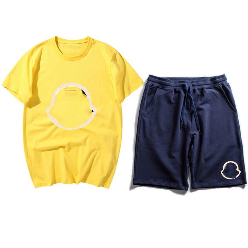 Summer Tracksuits For Men Designer Trapstar Cotton Printed Short Sleeve T Shirt Shorts Outfits Piece Sets Fashion Sports Suit Q31X
Summer Tracksuits For Men Designer Trapstar Cotton Printed Short Sleeve T Shirt Shorts Outfits Piece Sets Fashion Sports Suit Q31X