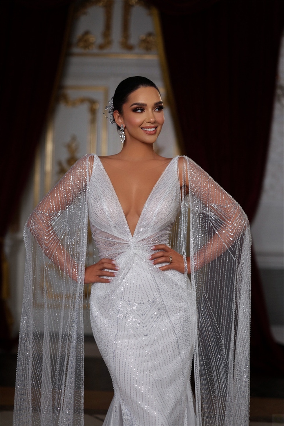 Luxury Mermaid Wedding Dresses Deep V-neck Shining Sequined Special Design Backless Pleats Zipper Chapel Gown Custom Made Plus Size Bridal Gown Vestid