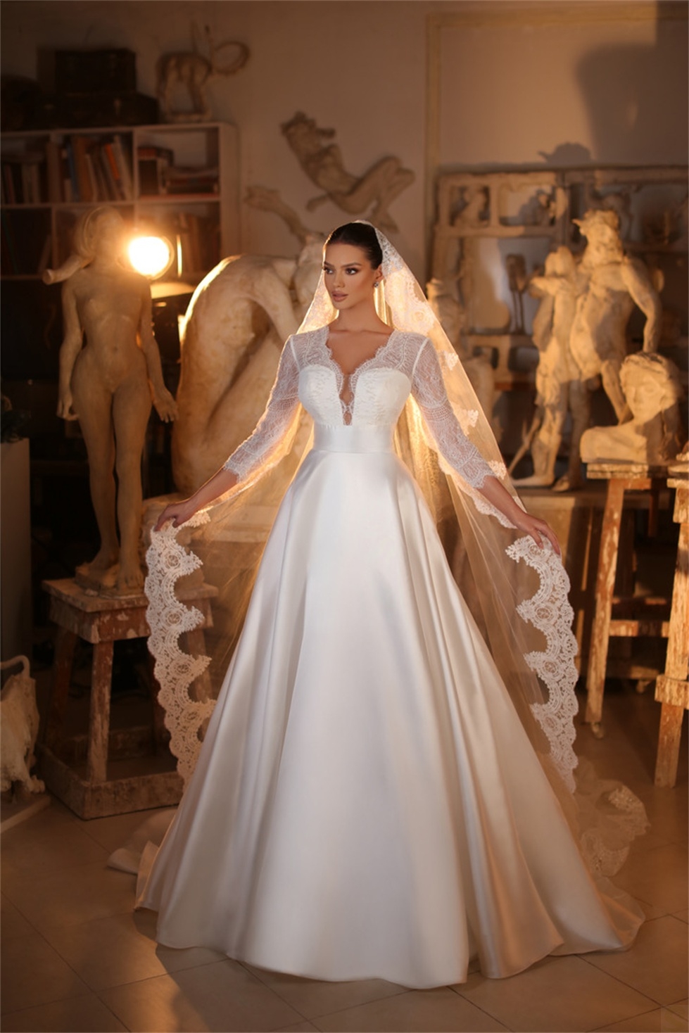 Elegant A-line Wedding Dresses Strapless Lace V-neck Satin 3/4 Long Sleeve Neck Belt Court Gown Custom Zipper Made Plus Size Bridal Dress Vestidos De 