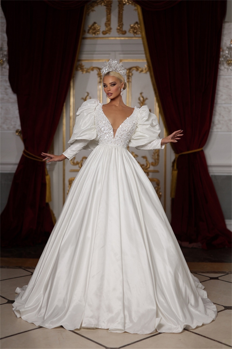 Gorgeous Ball Gown Wedding Dresses V-neck Sleeves Sequins Satin Backless Tulle Zipper Court Gown Pleats Custom Made Bridal Gown Plus Size Vestidos De 