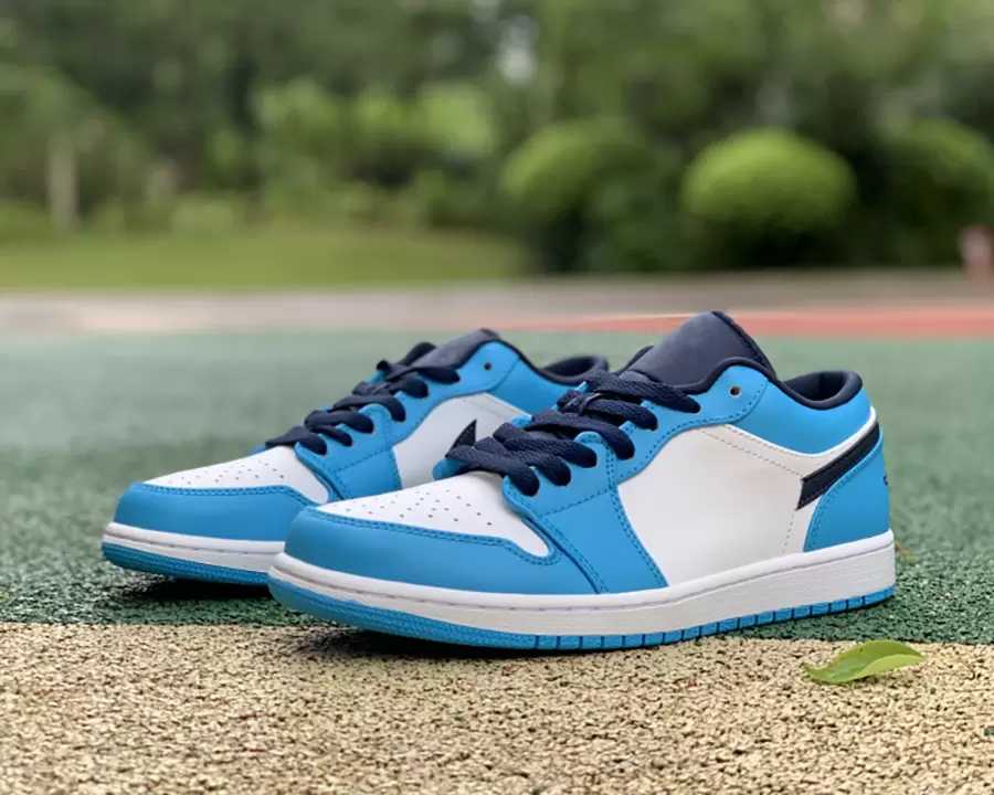 2023 Jumpman 1 Low Mens Basketball Shoes 1S White DK Powder Blue Obsidian Womens running Outdoor Sports Sneakers Ship with Box, White blue
2023 Jumpman 1 Low Mens Basketball Shoes 1S White DK Powder Blue Obsidian Womens running Outdoor Sports Sneakers Ship with Box, White blue