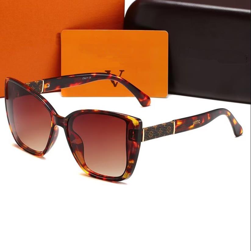 French sunglasses for women designer ladies 5810 sunglasses beach UV protection glasses
French sunglasses for women designer ladies 5810 sunglasses beach UV protection glasses