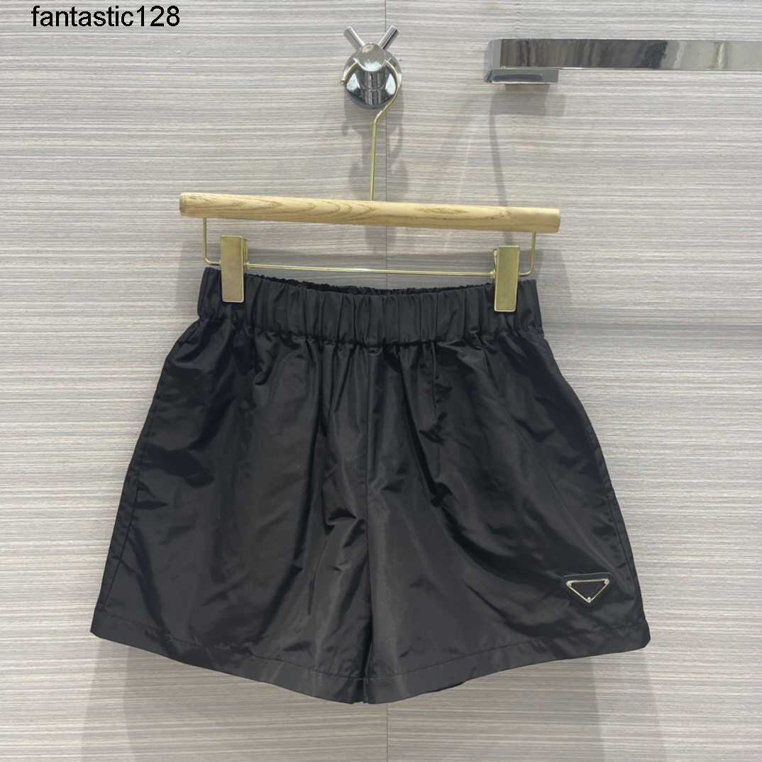 Men shorts Men' designer Shorts prads Swimwear Beach Swim Trunks Swimsuits Mens Casual Sports Short Pants size, Black
Men shorts Men' designer Shorts prads Swimwear Beach Swim Trunks Swimsuits Mens Casual Sports Short Pants size, Black