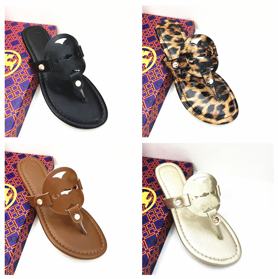 Brand Designer Slippers Tories Sandals Flip Flops Beach Shoes Pool Slipper 2023 Summer Women's Cutout Pattern Flats Heels Fashion Luxury Beach Shoes with Dust Bag, Silver lizhiwen
Brand Designer Slippers Tories Sandals Flip Flops Beach Shoes Pool Slipper 2023 Summer Women's Cutout Pattern Flats Heels Fashion Luxury Beach Shoes with Dust Bag, Silver lizhiwen
