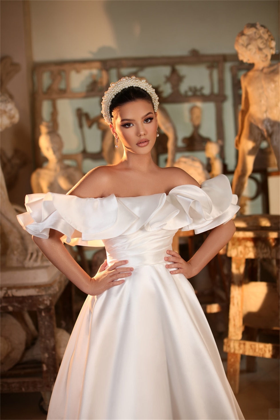 Glamorous A-line Wedding Dresses Strapless Off the Shoulder Satin Art Deco-inspired Neck Court Gown Custom Zipper Made Plus Size Bridal Dress Vestidos