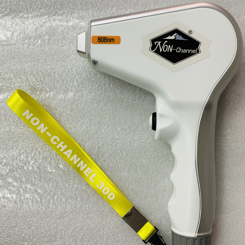 808nm Diode laser hair removal machine 808 laser diode beauty machine German imported chips Painfree Laser Hairs Remove for spa beauty salon use