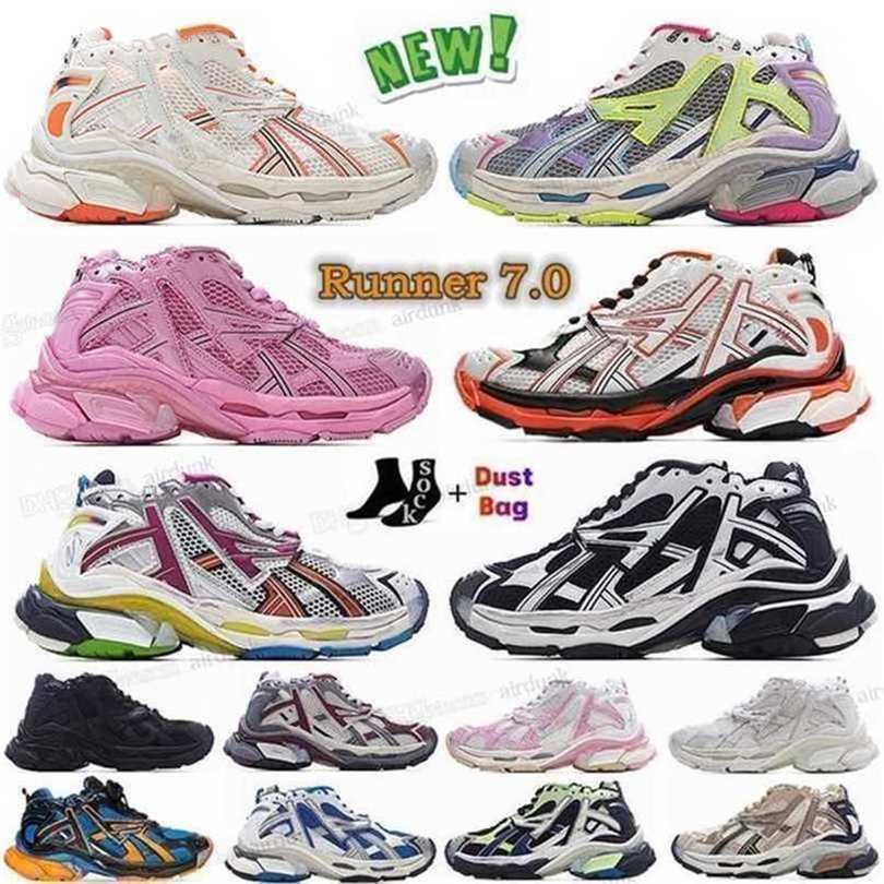 Designers Women Men casual shoes Paris Runner 7.0 Transmit sense retro Trainers black white pink blue Deconstruction sneakers jogging hiking 7 Sneakers
Designers Women Men casual shoes Paris Runner 7.0 Transmit sense retro Trainers black white pink blue Deconstruction sneakers jogging hiking 7 Sneakers