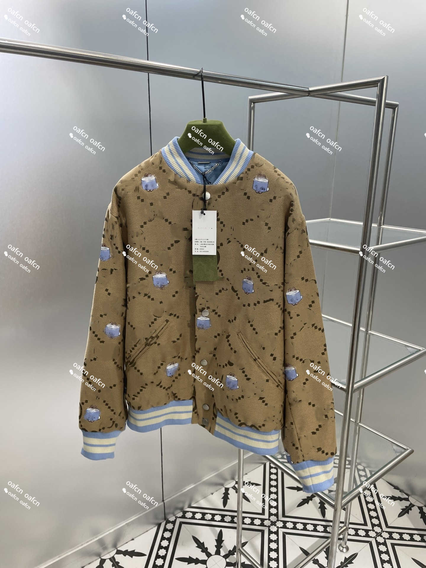 23SS Designer Men' Jacket Cartoon Pattern Embroidery Luxury Old Flower Jacket Baseball Jacket Jacket Unisex Windbreaker, Khaki
23SS Designer Men' Jacket Cartoon Pattern Embroidery Luxury Old Flower Jacket Baseball Jacket Jacket Unisex Windbreaker, Khaki