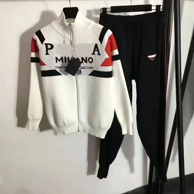 Designer Women' Tracksuits Women' Two Piece Pants Set Wool Knit Sweater Hoodie Brand Sweatshirt Embroidered Round Neck Pullover Long Sleeve Size -2XL, 31
Designer Women' Tracksuits Women' Two Piece Pants Set Wool Knit Sweater Hoodie Brand Sweatshirt Embroidered Round Neck Pullover Long Sleeve Size -2XL, 31