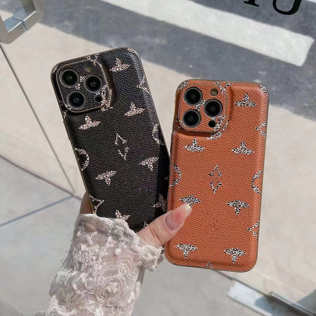 Beautiful LU Phone Cases for iPhone 14 13 12 11 pro max 14promax 13promax 12promax 14pro 13pro 12pro Plus Luxury Leather Case with Logo Packing Drop Shippings Support
Beautiful LU Phone Cases for iPhone 14 13 12 11 pro max 14promax 13promax 12promax 14pro 13pro 12pro Plus Luxury Leather Case with Logo Packing Drop Shippings Support