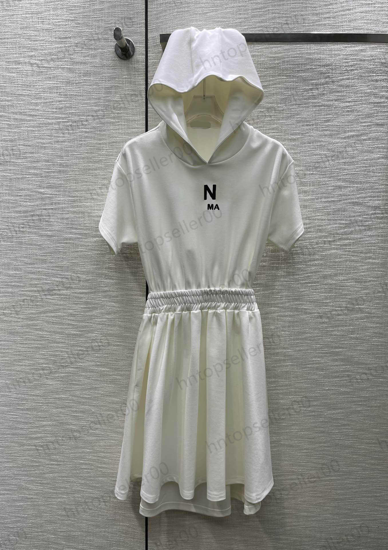 White Womens Designer Dresses Clothes Summer Spring Fashion Casual Loose Classic Exquisite Brand Embroidery Letter Print Hooded Dress Ladies Skirt
White Womens Designer Dresses Clothes Summer Spring Fashion Casual Loose Classic Exquisite Brand Embroidery Letter Print Hooded Dress Ladies Skirt
