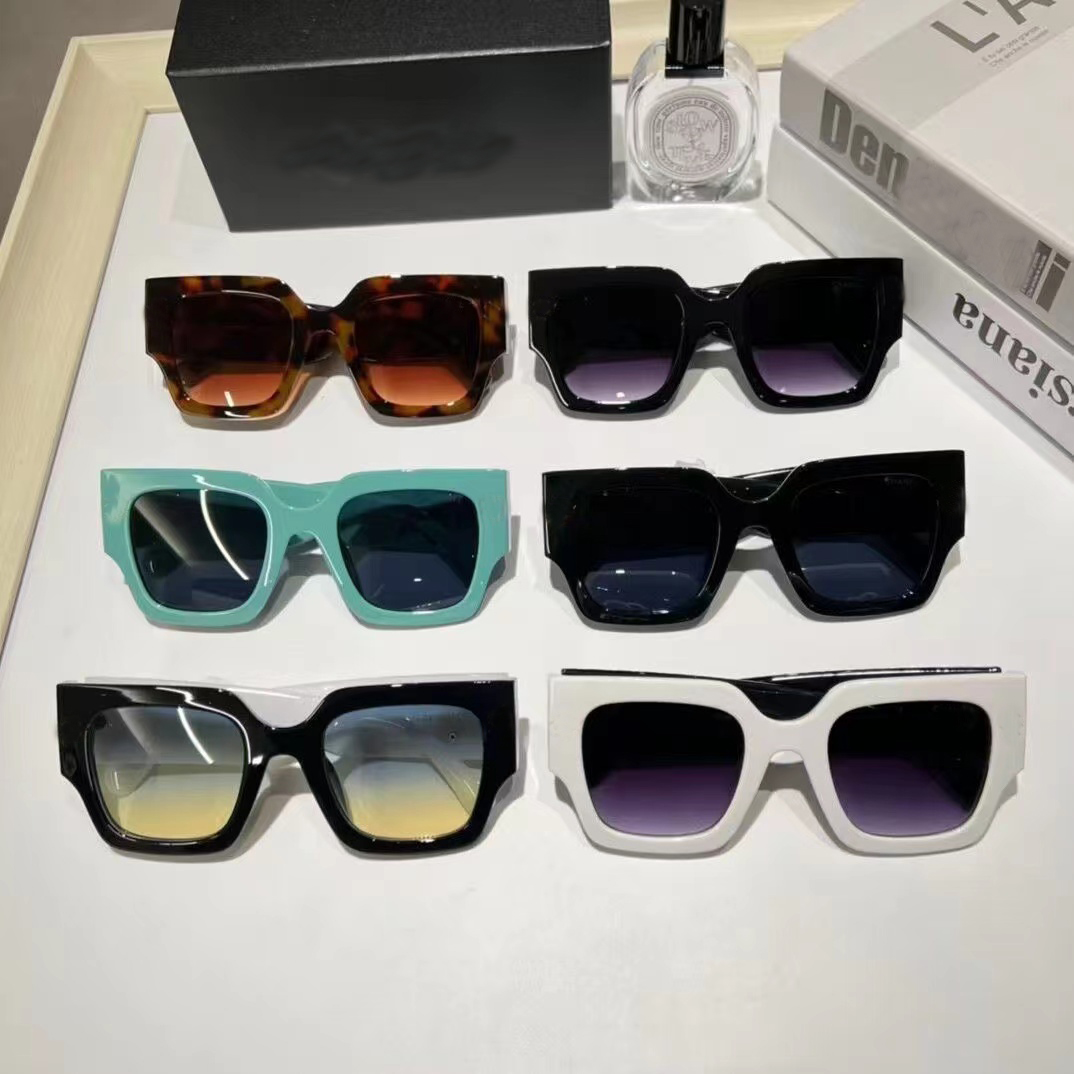 Luxury Designer Sunglasses Designer Sunglass High Quality eyeglass Women Men Glasses Womens square Sun glass
Luxury Designer Sunglasses Designer Sunglass High Quality eyeglass Women Men Glasses Womens square Sun glass