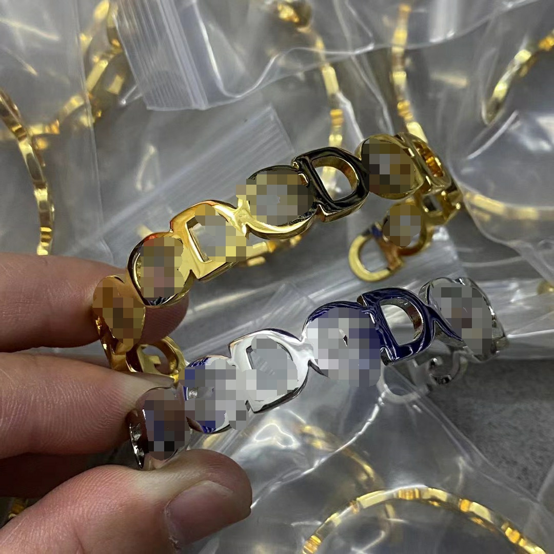 New Designed Brass Bangles Bracelets Link Chain crystal diamond hollow out D G Letter bangle Women's All-match vogue Fashion Bracelet Designer Jewelry 023
New Designed Brass Bangles Bracelets Link Chain crystal diamond hollow out D G Letter bangle Women's All-match vogue Fashion Bracelet Designer Jewelry 023