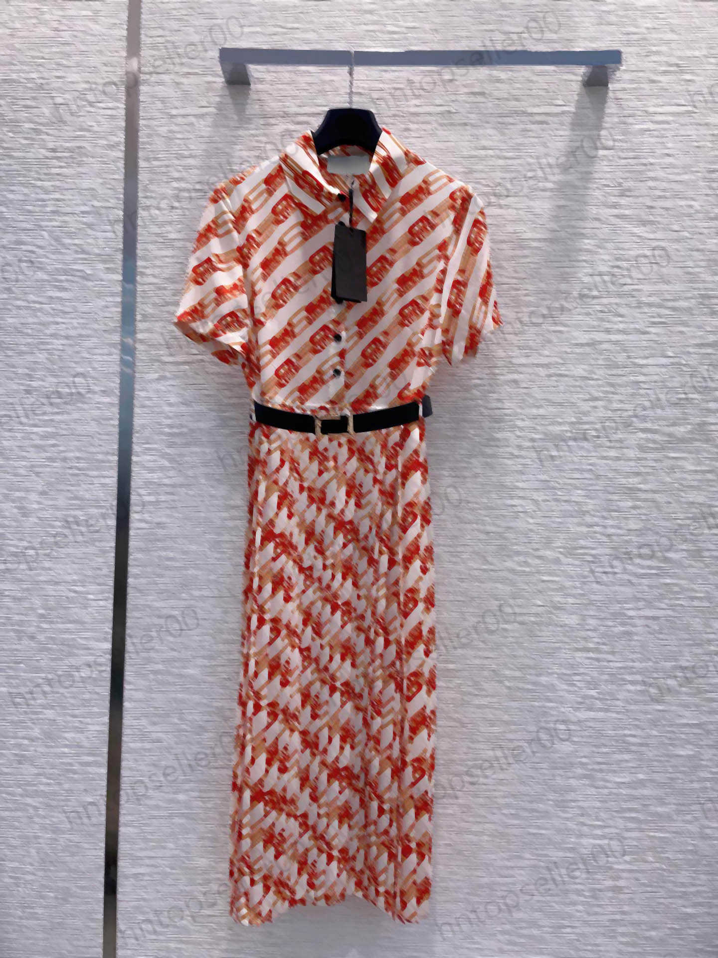 Designer Womens Clothing Dresses Spring Summer Red Fashion Casual Luxury Elegant Temperament Chain Print Small Polo Collar With Brand Letter Belt Dress, 10
Designer Womens Clothing Dresses Spring Summer Red Fashion Casual Luxury Elegant Temperament Chain Print Small Polo Collar With Brand Letter Belt Dress, 10