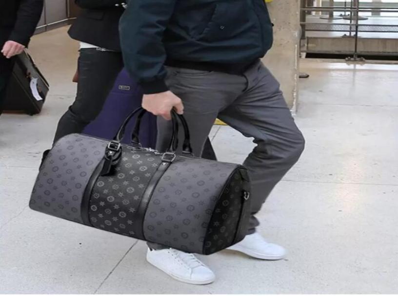 Designer Duffle Bags Holdalls Duffel Bag Luggage pu leather Weekend Travel Bags Men Women Luggages creative4548108, Light green
Designer Duffle Bags Holdalls Duffel Bag Luggage pu leather Weekend Travel Bags Men Women Luggages creative4548108, Light green