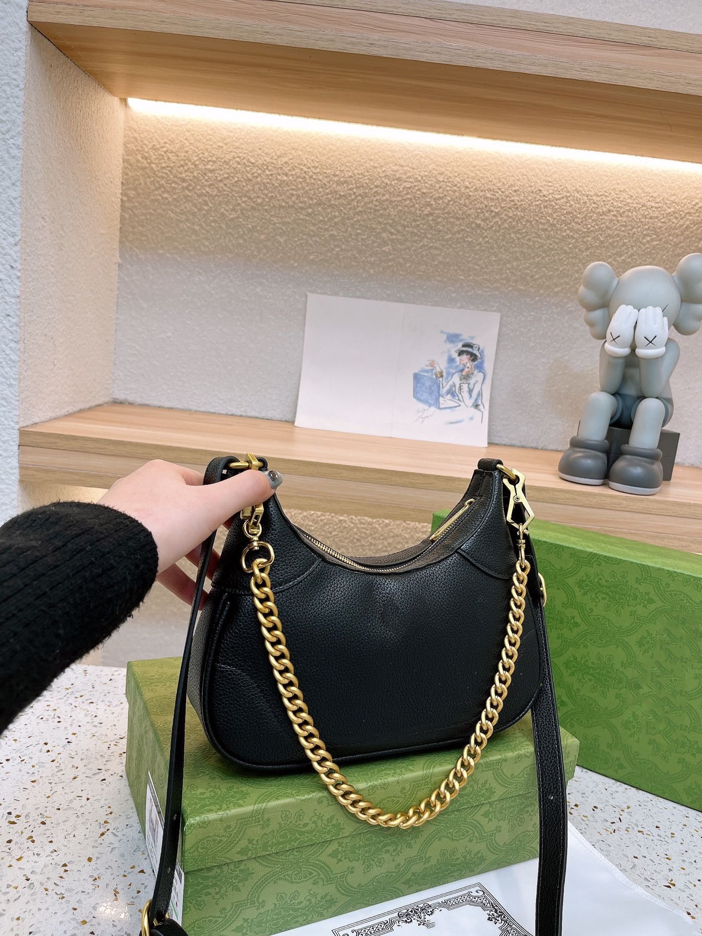 Woman bags chain Shoulder Bag crossbody messenger backpack bags Shopping Satchels leather handbag Luxury designer purses totes envelope wallet Backpack, Bubble bag
Woman bags chain Shoulder Bag crossbody messenger backpack bags Shopping Satchels leather handbag Luxury designer purses totes envelope wallet Backpack, Bubble bag