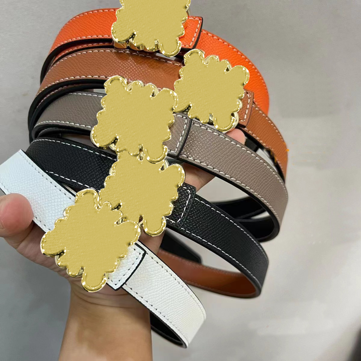 Belts Designer Fashion sides cowhide Men Women loeweee multicolour gift Smooth leather luxury belts big buckle male channel chastity A3, Eur 39
Belts Designer Fashion sides cowhide Men Women loeweee multicolour gift Smooth leather luxury belts big buckle male channel chastity A3, Eur 39