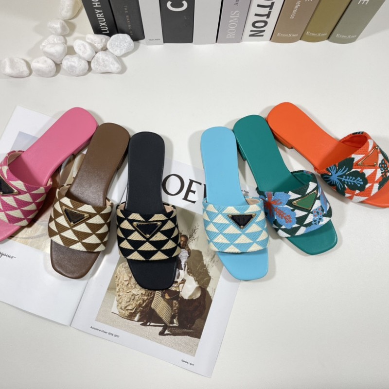 Embroidered Fabric Slides Triangle PRA Slippers Italy Multicolor Embroidery Mules Womens Home Flip Flops Casual Sandals Summer Leather Flat Slides Floral Flowers, Fill postage
Embroidered Fabric Slides Triangle PRA Slippers Italy Multicolor Embroidery Mules Womens Home Flip Flops Casual Sandals Summer Leather Flat Slides Floral Flowers, Fill postage