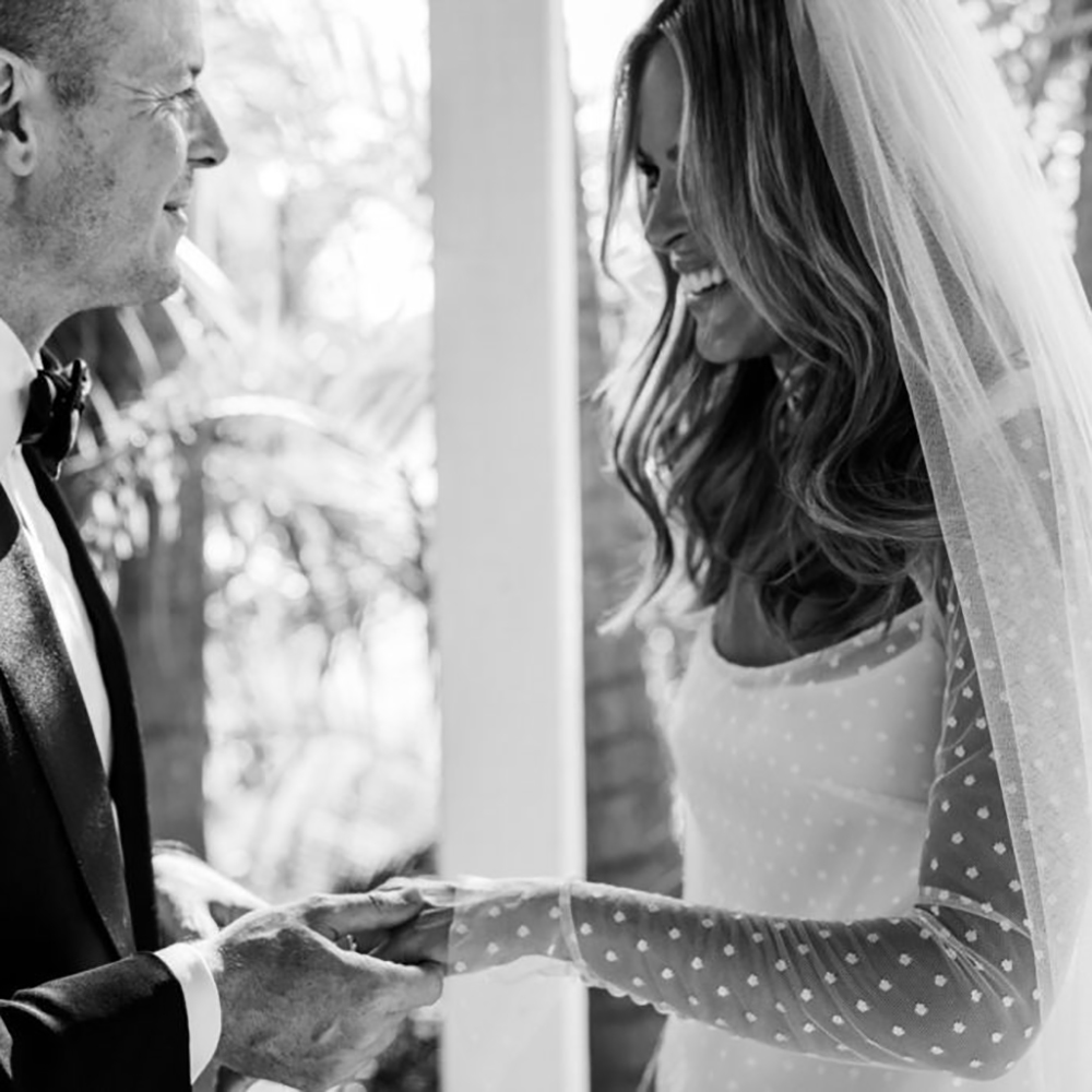 Micro High Neck Wedding Dress Custom Made Mini Long Sheer Sleeves Dotted Boho Hollow Cuout Short Bridal Gowns Vestido de Noiva 2023