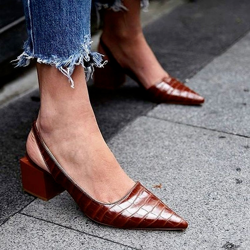 Sandals Women's Pointed Toes Pumps Mid Chunky Heels Slingback Sandals Shoes Summer Vintage Woman Lady Female Sandals Slippers Shoes 230324