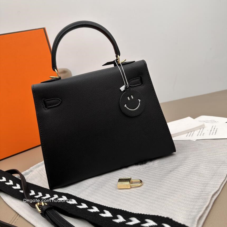 Genuine leather Desginer women bag handbag tote luxury fashion ladies shoulder bags wholesale discount, Black aligator 25cm
Genuine leather Desginer women bag handbag tote luxury fashion ladies shoulder bags wholesale discount, Black aligator 25cm