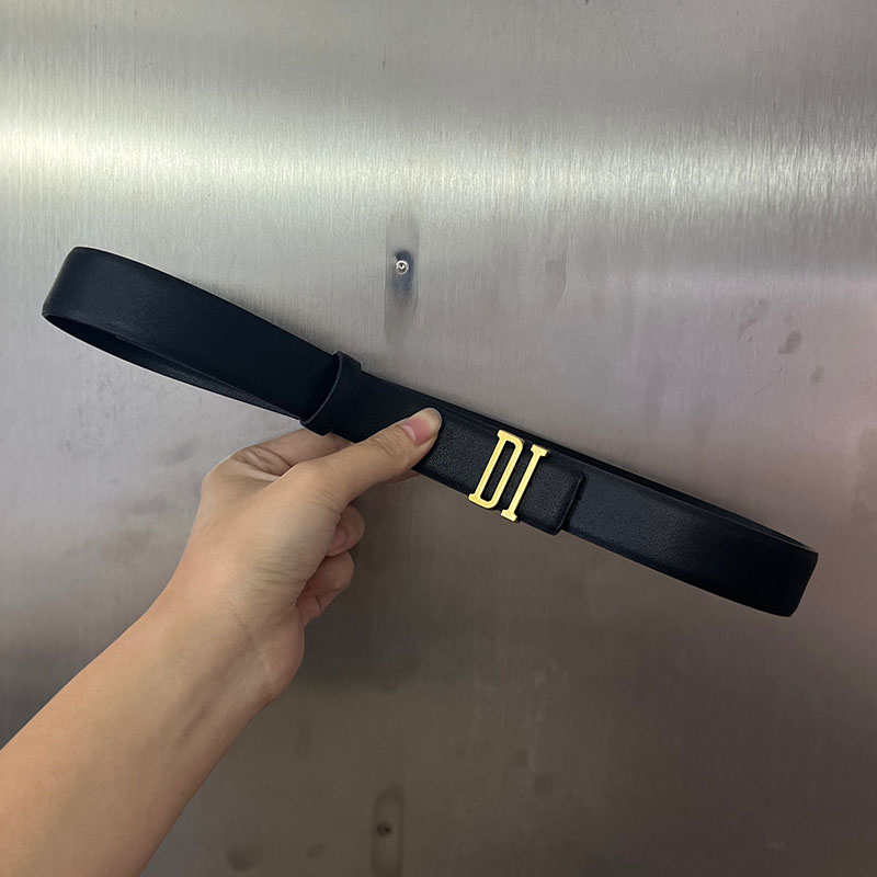Women's brand belt High quality letter belt Luxury High quality 3.0cm belt Wear it with a dress belt, Black
Women's brand belt High quality letter belt Luxury High quality 3.0cm belt Wear it with a dress belt, Black