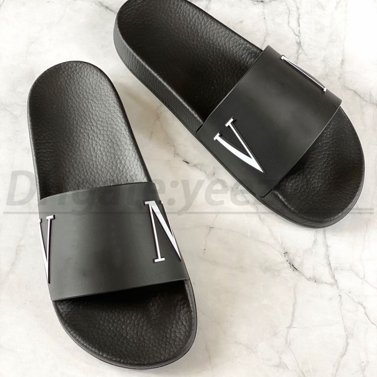 unisex shoe designer woman luxury men slipper chunky sandals rubber slides summer Fashion rubber sole Letter beach flat top quality slide Scuffs, #1
unisex shoe designer woman luxury men slipper chunky sandals rubber slides summer Fashion rubber sole Letter beach flat top quality slide Scuffs, #1