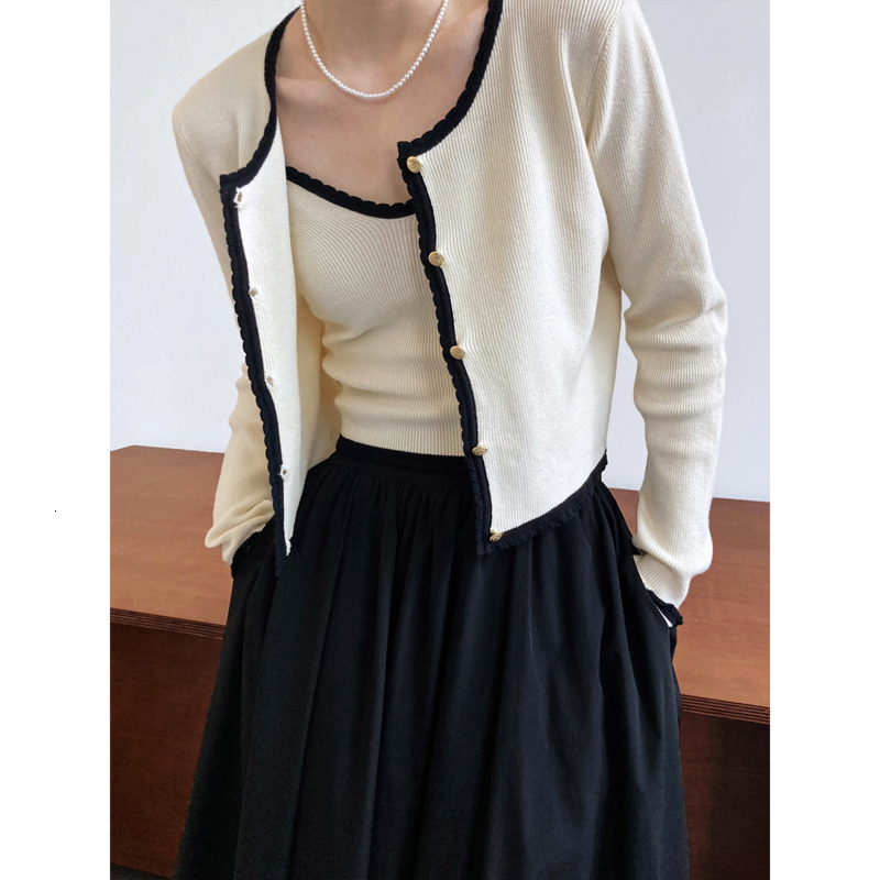 Women's Knits Tees Spring Women Two Pieces Set Contrast Short Knitted Cardigans Coat Vneck Sleeveless Slim Camisole Korean Tops 2023 230324