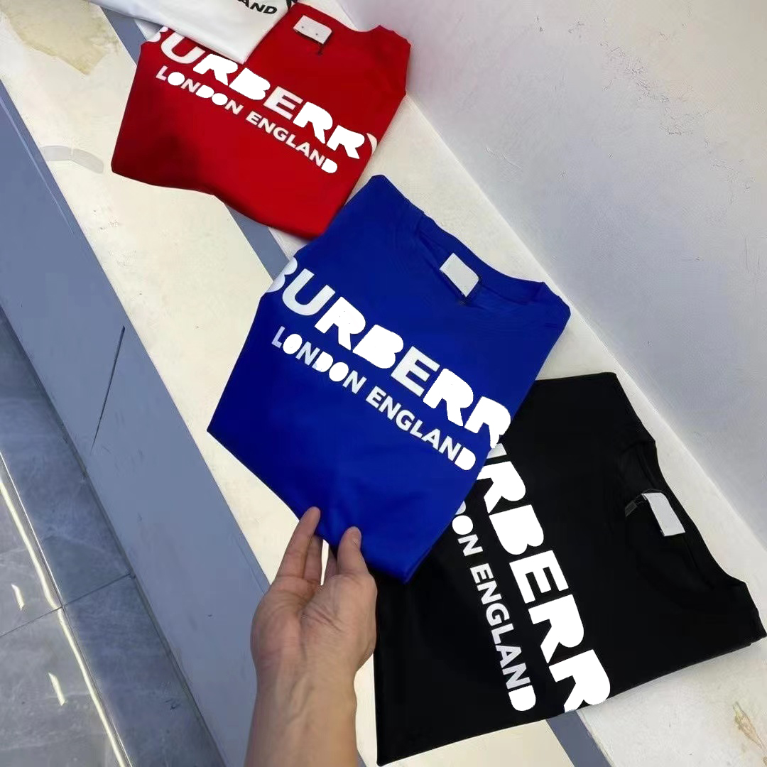 2023 Men's Designer T-shirts tops 2022 has officially launched the same casual menT-shirt, featuring monogrammed short-sleeved , selling luxury men's hip hop wear, White
2023 Men's Designer T-shirts tops 2022 has officially launched the same casual menT-shirt, featuring monogrammed short-sleeved , selling luxury men's hip hop wear, White