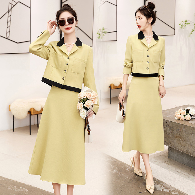 Two Piece Dress Temperament Matching Sets Retro Small Fragrant Jacket Short Coats Long Sleeve Blazer Slim Top And Mid ALine Skirt Suit Chic 230324