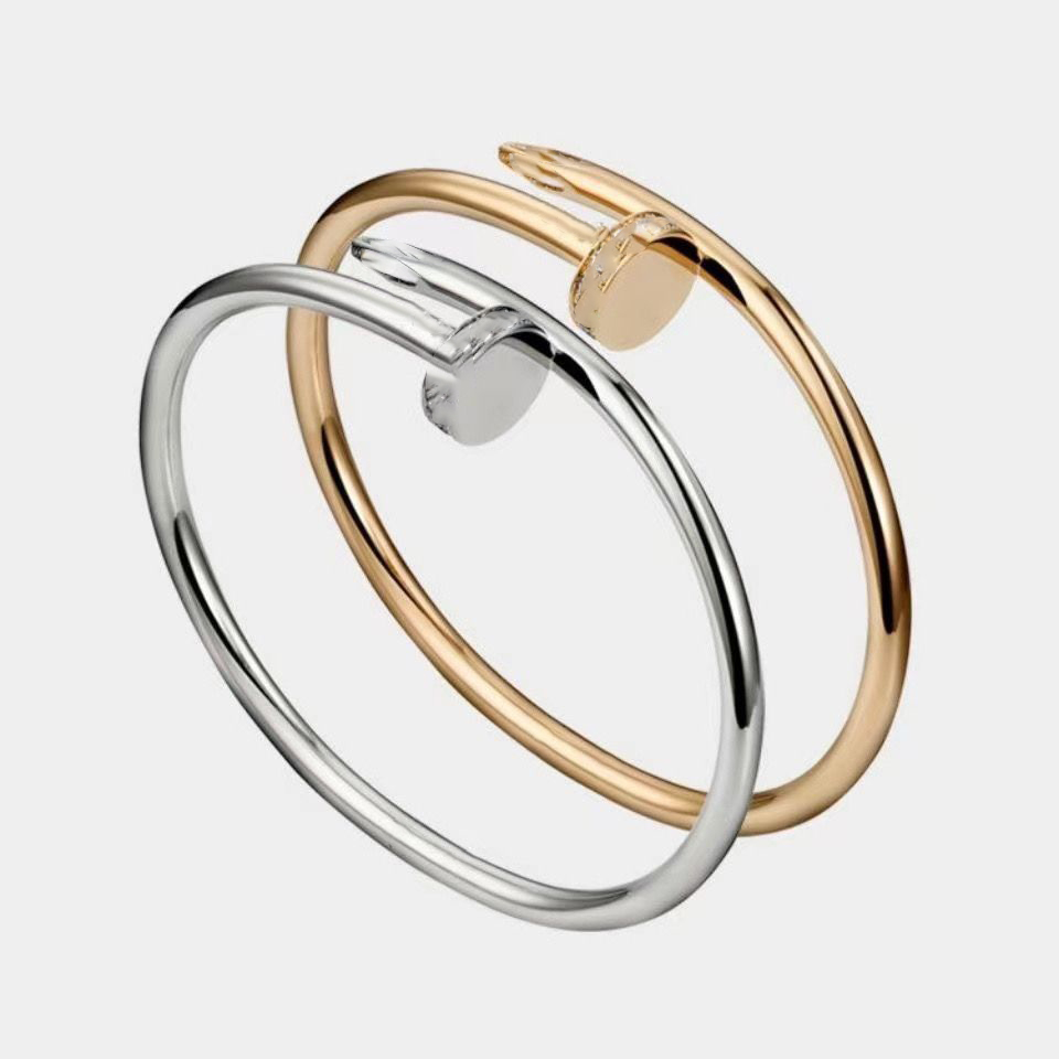 Fashion Love Bracelet Women's Rose Gold Silver Women's Bracelet Titanium Steel Screwdriver Diamond Luxury Designer Jewelry Women's Men's Bracelet With Original Box 95
Fashion Love Bracelet Women's Rose Gold Silver Women's Bracelet Titanium Steel Screwdriver Diamond Luxury Designer Jewelry Women's Men's Bracelet With Original Box 95