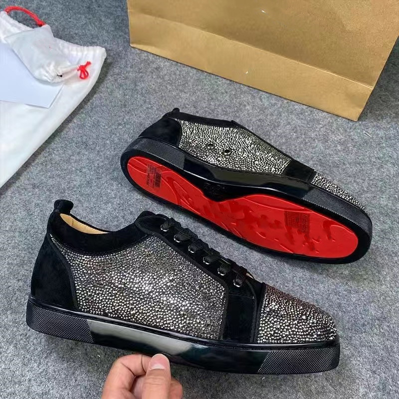 2023 Designer Mens red Shoes Platform Sneakers Leather Rivets Loafers Men Women Bottom Fashion Low Cut Vintage Spikes Falt Trainers Eur 35-46 04
2023 Designer Mens red Shoes Platform Sneakers Leather Rivets Loafers Men Women Bottom Fashion Low Cut Vintage Spikes Falt Trainers Eur 35-46 04