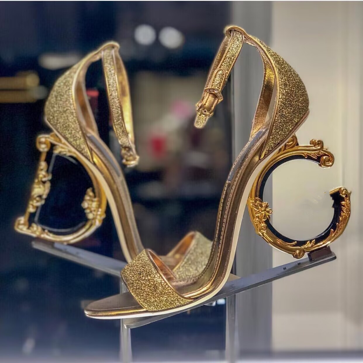 Famous Brands Keira Sandals Shoes Women Polished Calfskin Baroquel Heels Evening Party Wedding Sexy Gold-plated Carbon Lady Sandalias EU35-43 Box
