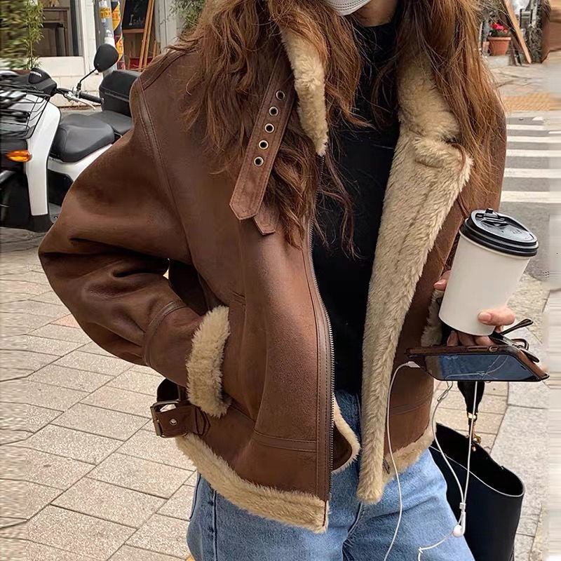 Women's Jackets Winter Lamb Fur Coat Deerskin Brown Integrated Motorcycle Suit Loose Street Retro Women 230324