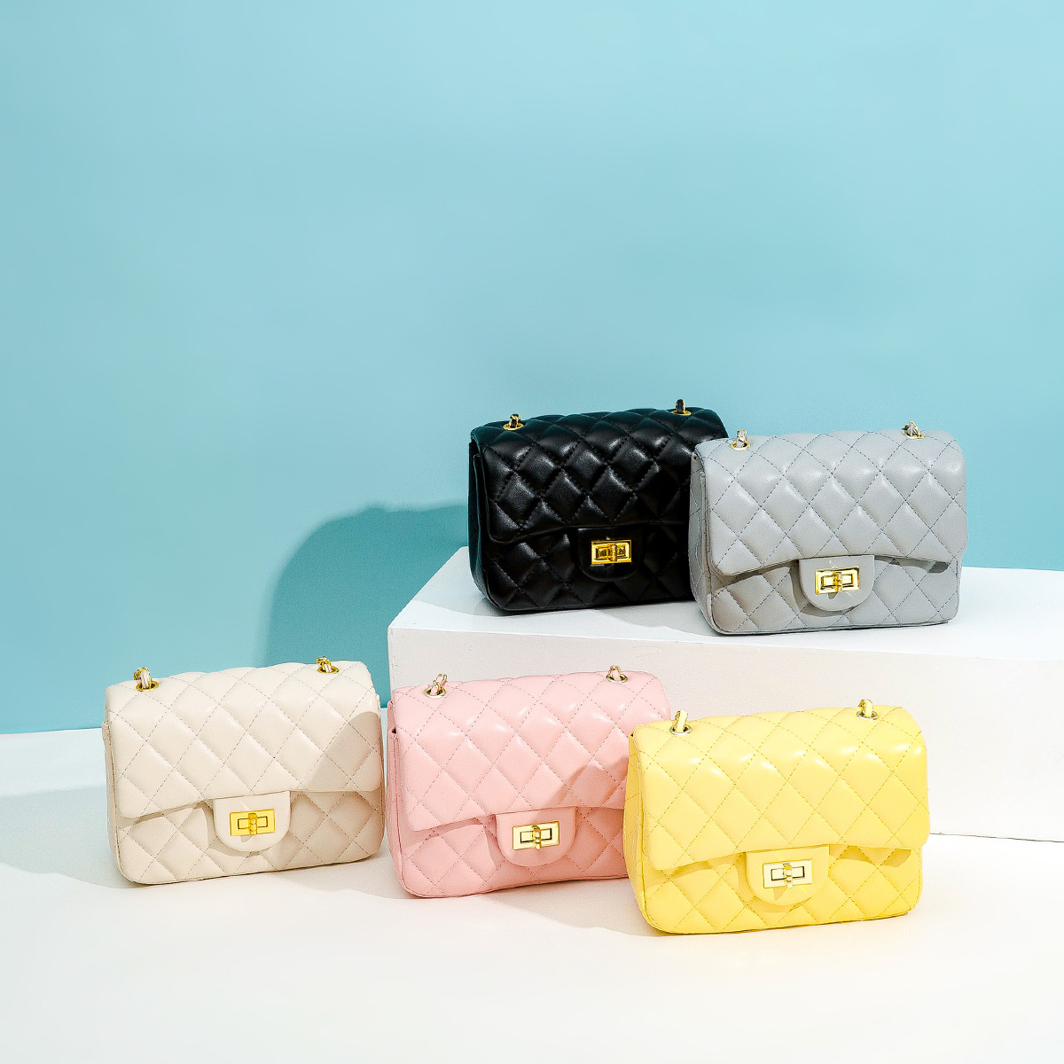 channel mini flap crossbody shoulder bag designer purse small phone purses quilted leather cardholder women clutch evening bags cosmetic shopping Bag handbag, Pink 21cm
channel mini flap crossbody shoulder bag designer purse small phone purses quilted leather cardholder women clutch evening bags cosmetic shopping Bag handbag, Pink 21cm
