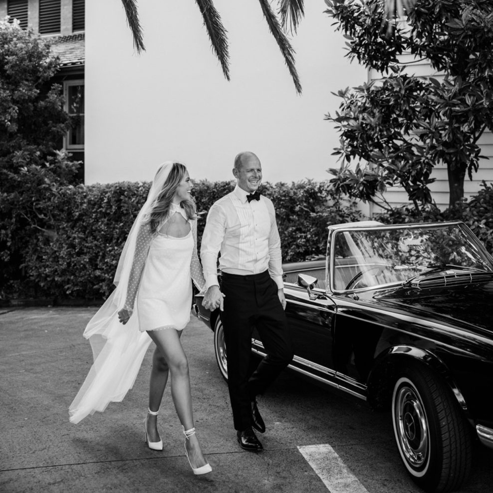 Micro High Neck Wedding Dress Custom Made Mini Long Sheer Sleeves Dotted Boho Hollow Cuout Short Bridal Gowns Vestido de Noiva 2023