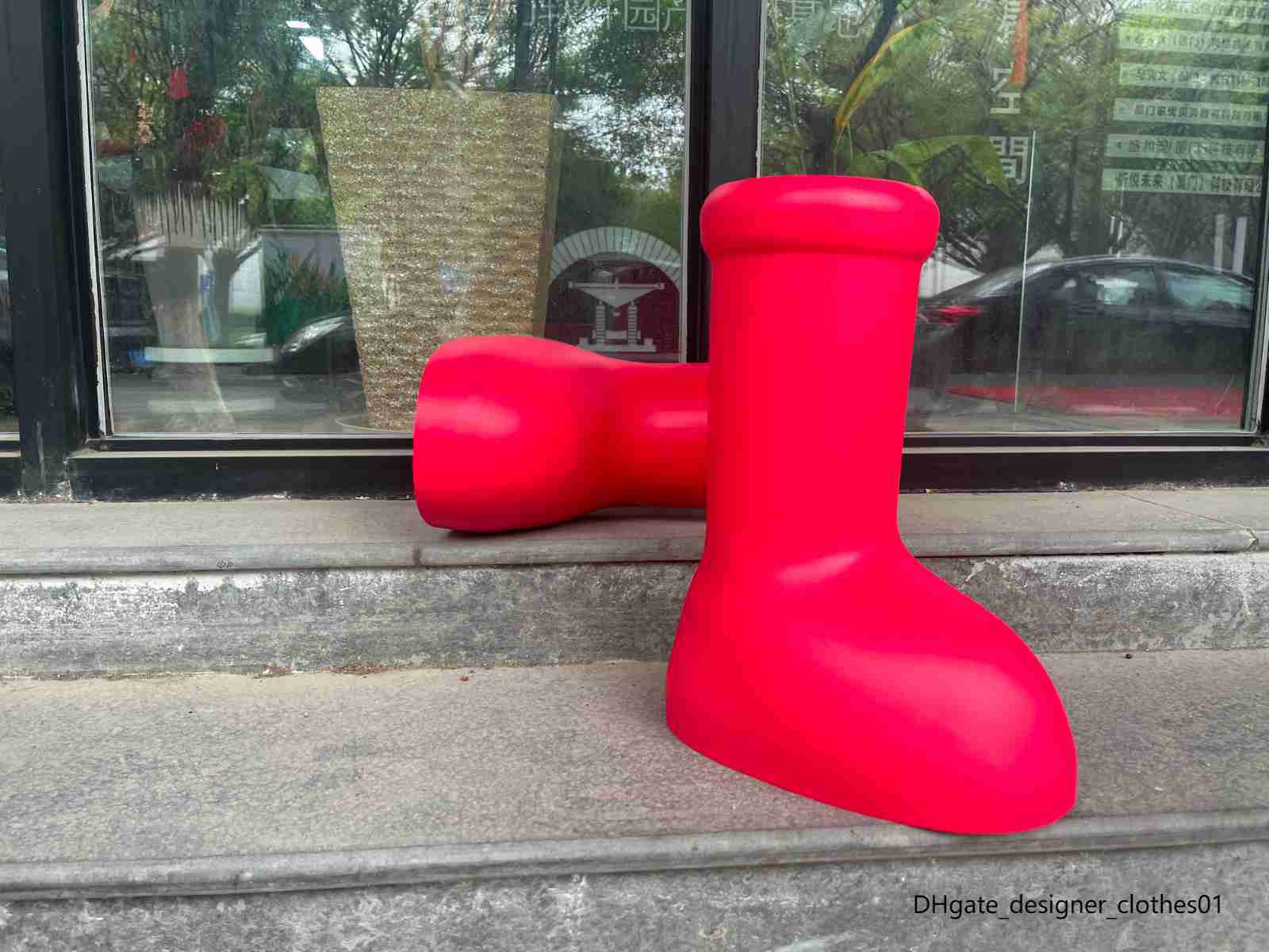 2023 MSCHF Men Women Rain Boots Designers big red boot Thick Bottom Non-Slip Booties Rubber Platform Bootie Fashion astro boy size 35-44 kp
2023 MSCHF Men Women Rain Boots Designers big red boot Thick Bottom Non-Slip Booties Rubber Platform Bootie Fashion astro boy size 35-44 kp