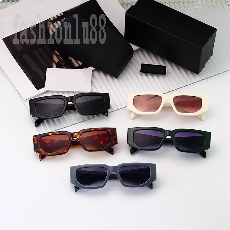 Designer sunglasses irregular mens glasses for women common solid color triangular lunette thick frame oversized luxury sunglasses casual PJ067 C23
Designer sunglasses irregular mens glasses for women common solid color triangular lunette thick frame oversized luxury sunglasses casual PJ067 C23