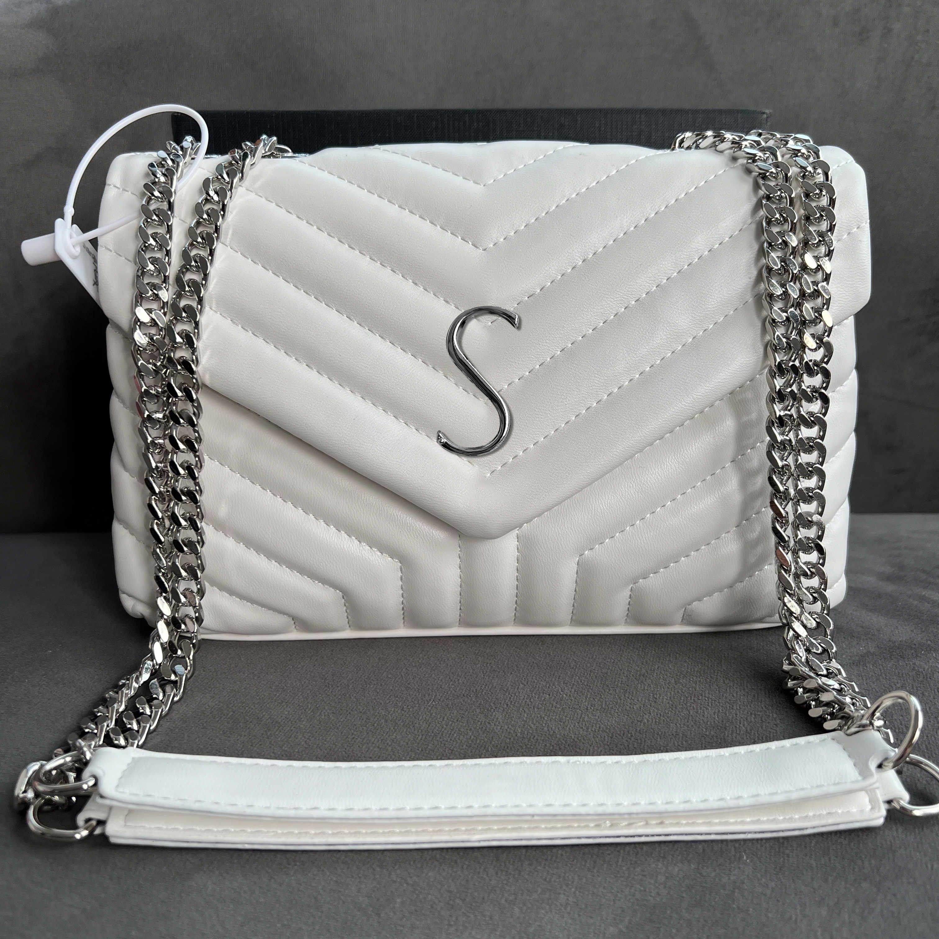 Genuine Leather yslity LOULOU Crossbody Bag black Women's mens Purses Classic clutch flap LOU Designer bags Luxury tote handbag chain pochette quilted shoulder Bags, Green silver
Genuine Leather yslity LOULOU Crossbody Bag black Women's mens Purses Classic clutch flap LOU Designer bags Luxury tote handbag chain pochette quilted shoulder Bags, Green silver