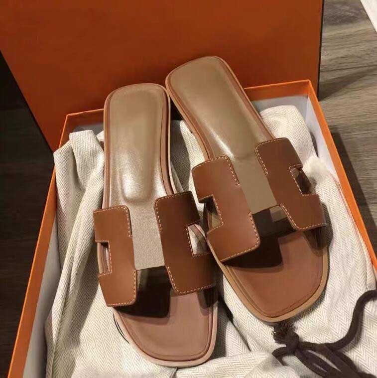 Summer Designer Women's Slippers Brand Classic Sandals Genuine Leather Fashion Shoes Ladies Slides Beach Flat heel Flip Flops With Dustbag Size 35-43 NO BOX, 13
Summer Designer Women's Slippers Brand Classic Sandals Genuine Leather Fashion Shoes Ladies Slides Beach Flat heel Flip Flops With Dustbag Size 35-43 NO BOX, 13