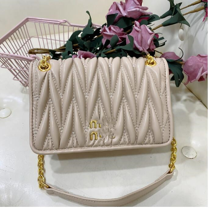2023 classic Designer bag Women's mens satchel tote hobo Luxury with shoulder strap Genuine Leather handbag clutch Crossbody purses bag, Khaki
2023 classic Designer bag Women's mens satchel tote hobo Luxury with shoulder strap Genuine Leather handbag clutch Crossbody purses bag, Khaki