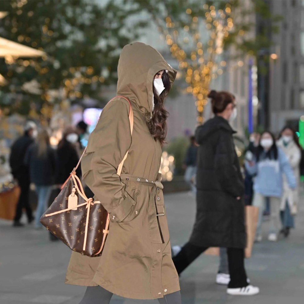 23ss Luxury designer bag Handbag Womens Classic Pattern tote Fashion Composite Bag Shoulder Bags 7A top quality CARRYALL PM M46203 M46197 30cm, Brown
23ss Luxury designer bag Handbag Womens Classic Pattern tote Fashion Composite Bag Shoulder Bags 7A top quality CARRYALL PM M46203 M46197 30cm, Brown
