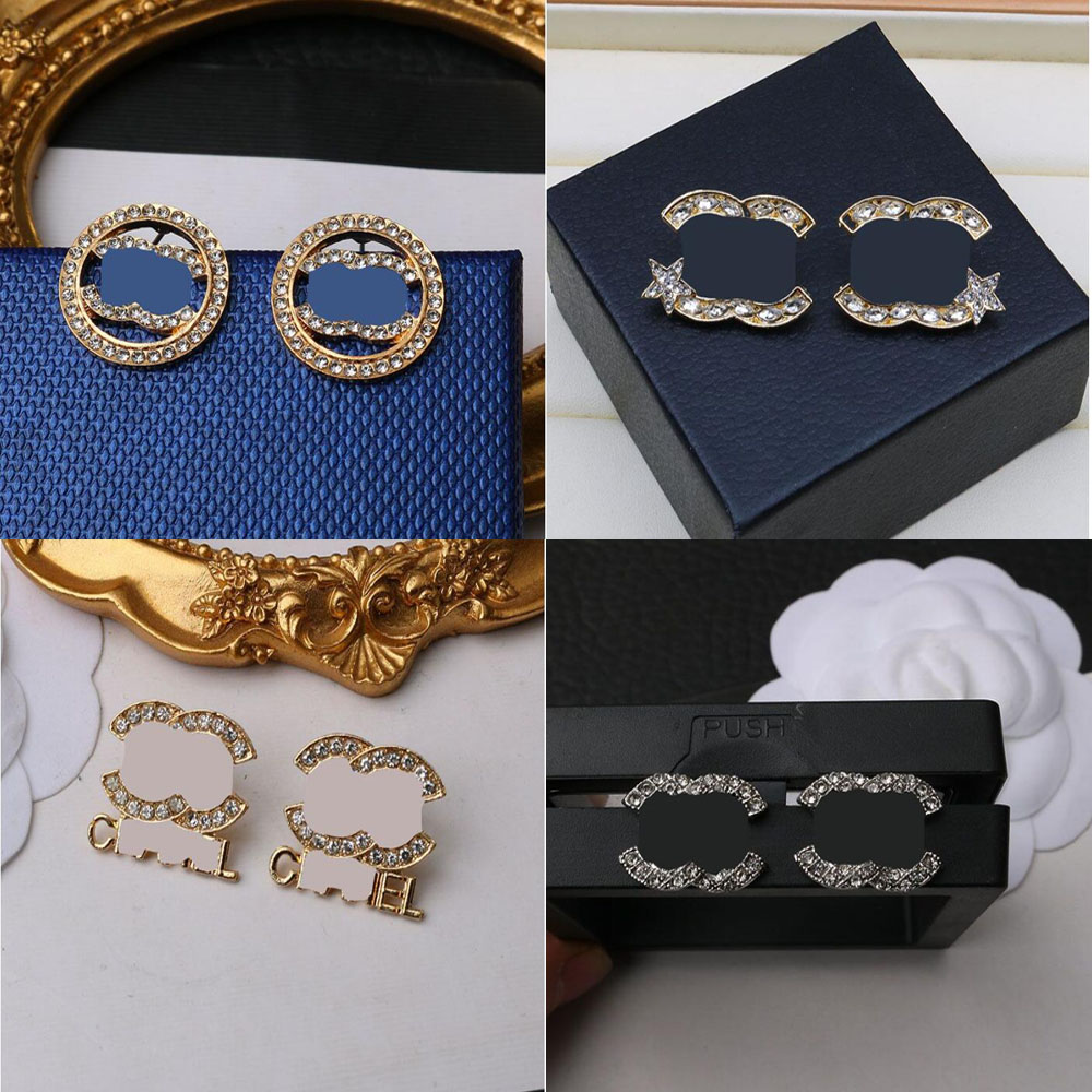 23ss 20style Mixed Luxury Brand Designers Letters Stud 18K Gold Plated 925 Silver Famous Women Rhinestone Pearl Earring Wedding Party Jewerlry
23ss 20style Mixed Luxury Brand Designers Letters Stud 18K Gold Plated 925 Silver Famous Women Rhinestone Pearl Earring Wedding Party Jewerlry