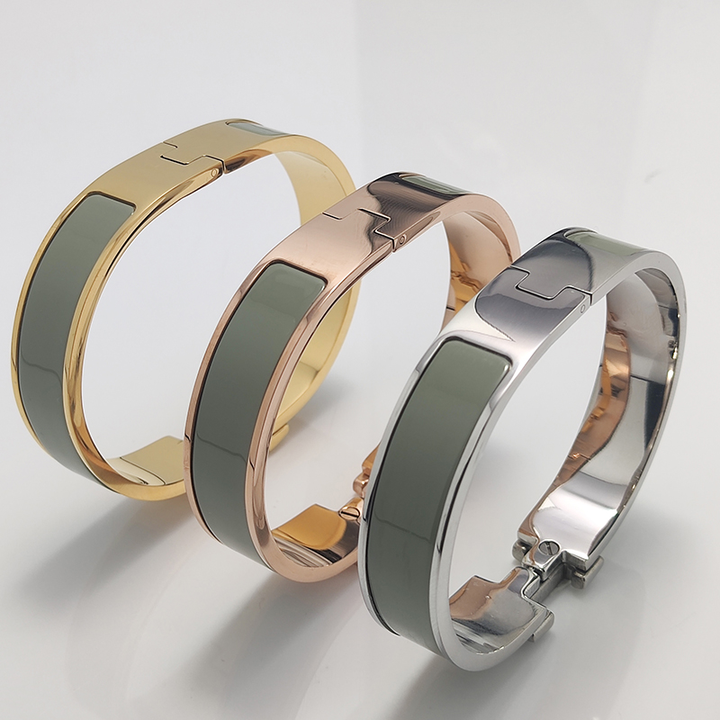 Classic H Bracelet Designer 18K Gold Bangle Luxury Brand Enamel Bracelet for Men Women Birthday Mother' Day Jewelry Holiday Gifts
Classic H Bracelet Designer 18K Gold Bangle Luxury Brand Enamel Bracelet for Men Women Birthday Mother' Day Jewelry Holiday Gifts