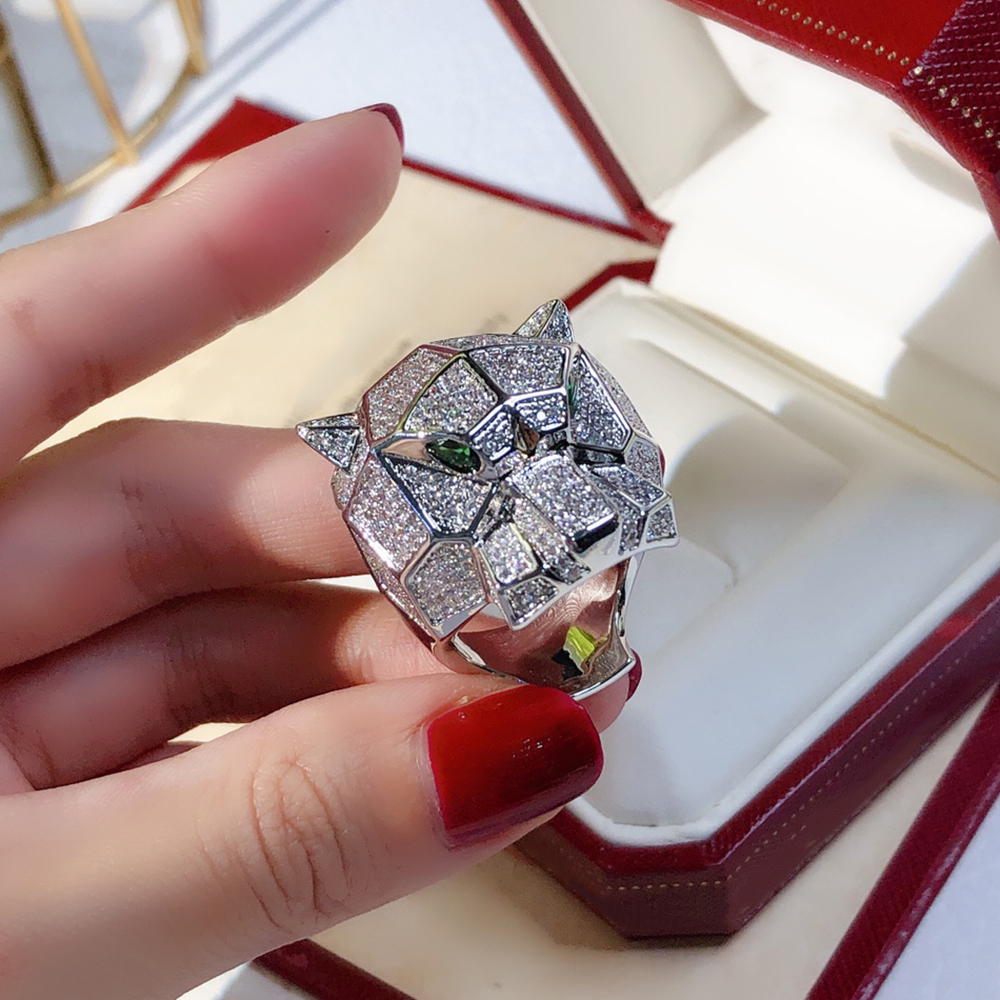 Panthere ring BIG for woman designer for man diamond Emerald Gold plated 18K BIG official reproductions classic style anniversary gift anniversary gift 027
Panthere ring BIG for woman designer for man diamond Emerald Gold plated 18K BIG official reproductions classic style anniversary gift anniversary gift 027