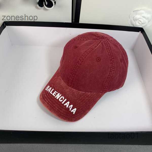 

Men's and Women's Designers Casquette Sports Denim Ripped Ball Caps Solid Color b Letter Outdoor Couple Hats40os, Red