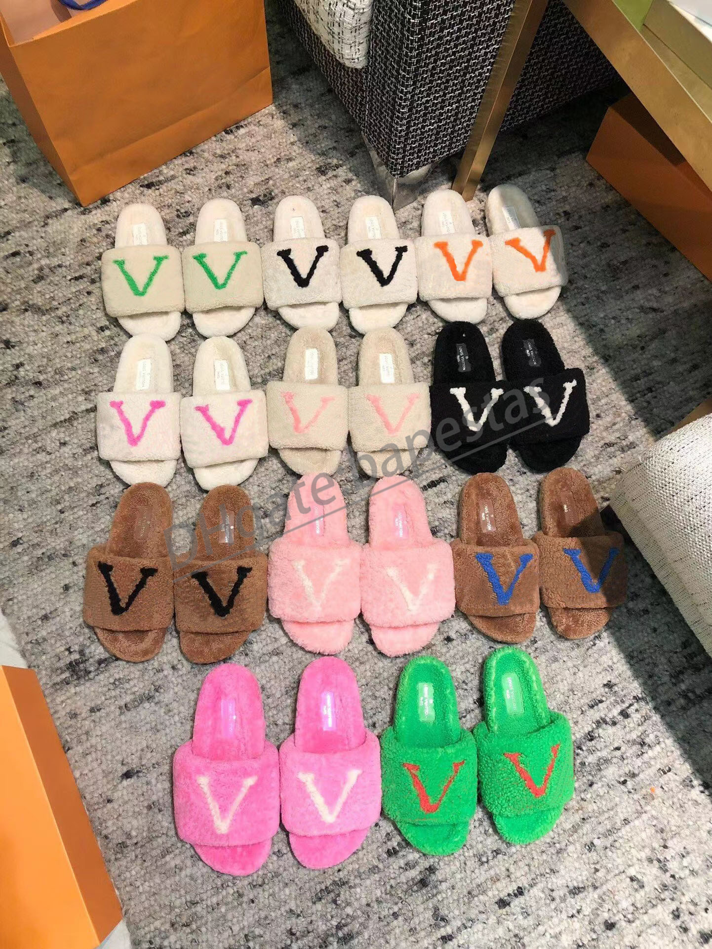 man women slides designer fur Sandal luxury furry Comfort Slippers Paseo flat Teddy Shearling shoes Summer Fashion classic beach Outdoor Mule, #10
man women slides designer fur Sandal luxury furry Comfort Slippers Paseo flat Teddy Shearling shoes Summer Fashion classic beach Outdoor Mule, #10