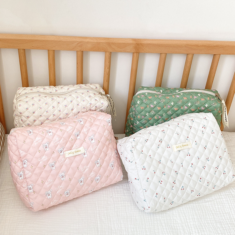 Cosmetic Bags Cases Korean Quilted Cosmetic Storage Bag Makeup Bag For Women Portable Toiletry Bags Female Beauty Cases Cotton Floral Cosmetic Pouch 2