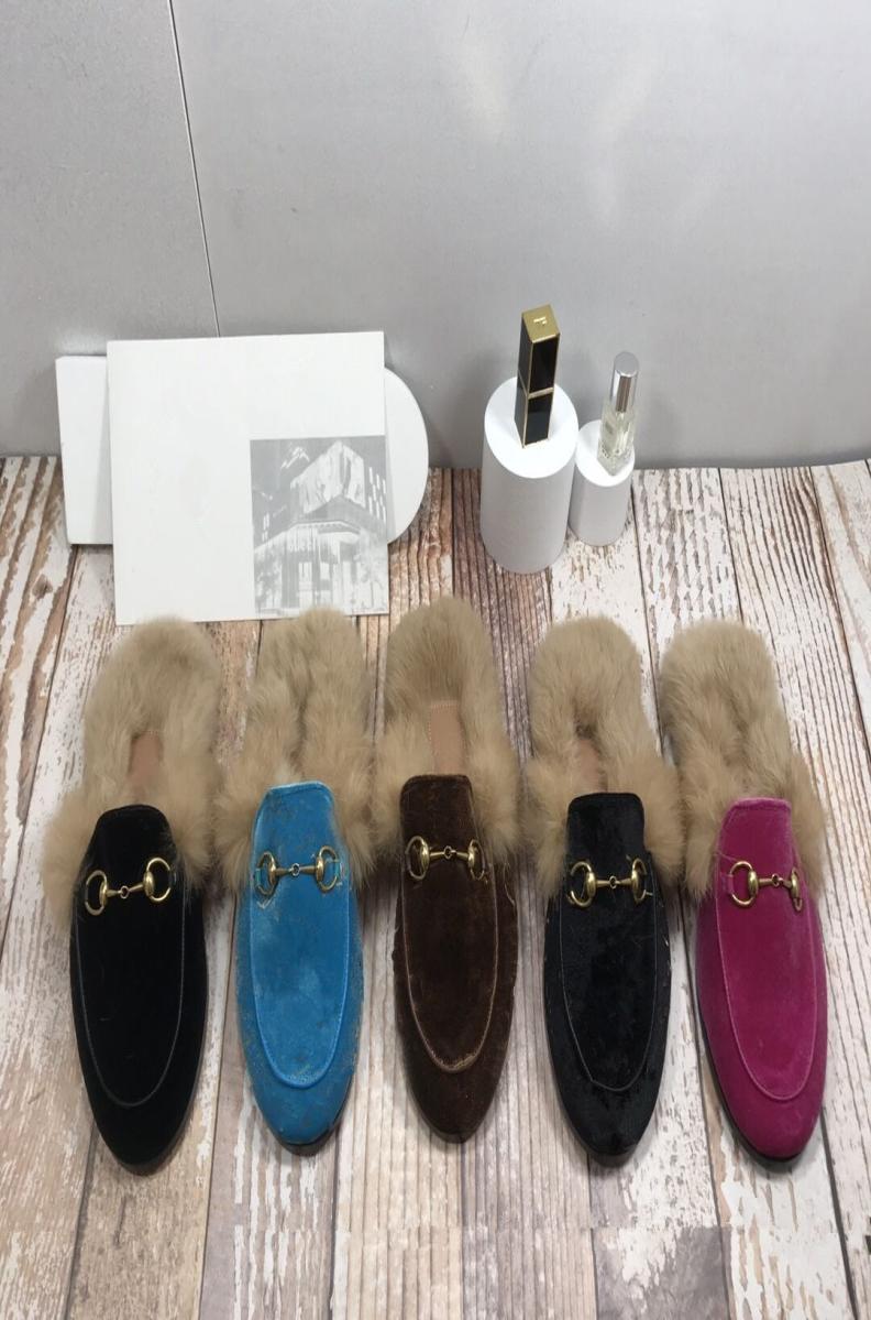 Fashion Designer Women Fur Slippers Embroider flower flully Loafers Genuine Leather Mules Womens White Black metal buckle chain Ca4967153, Blue
Fashion Designer Women Fur Slippers Embroider flower flully Loafers Genuine Leather Mules Womens White Black metal buckle chain Ca4967153, Blue