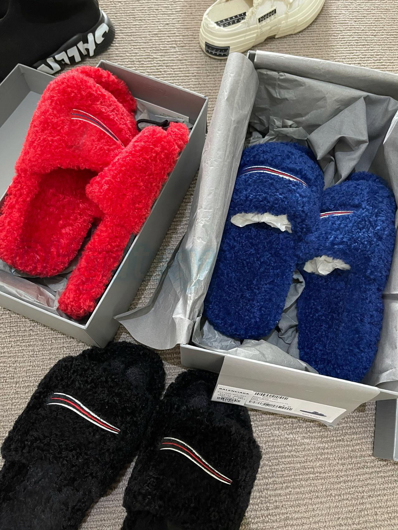Fur slide luxury sandal designer women furry slippers comfort flat shearling Political Campaign embroideries fast shipping classic lady shoe, #10
Fur slide luxury sandal designer women furry slippers comfort flat shearling Political Campaign embroideries fast shipping classic lady shoe, #10